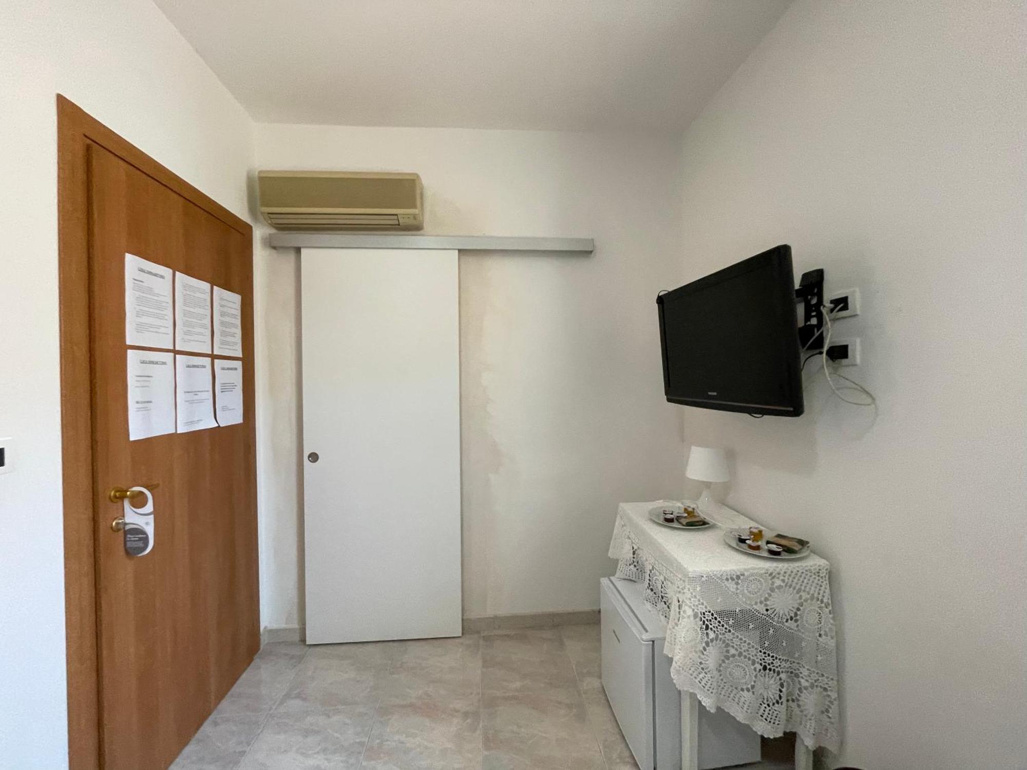 -Dimartino Home- Posizione Centrale 9 Min Da Marzamemi San Lorenzo Portopalo Di Capo Passero Pachino Oda fotoğraf